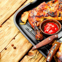 pollo-apetitoso-cocido-sarten-parrilla-comida-carne-popular_75924-14758